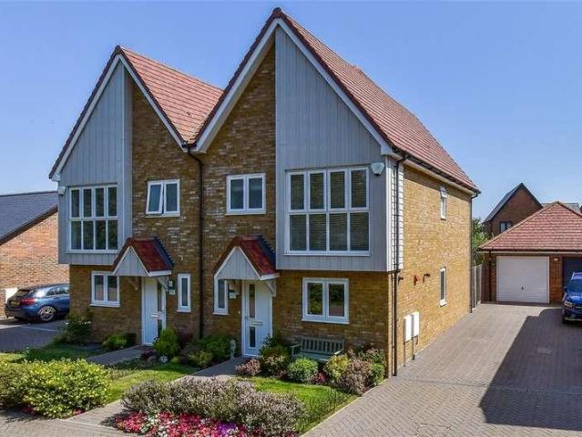 House for sale in Folkestone, Kent