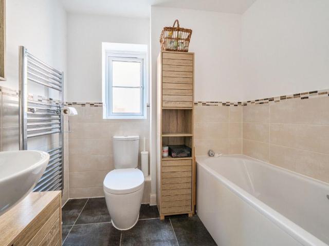 House for sale in Barton Stacey, Hampshire