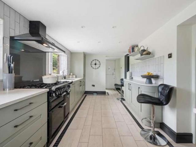 House for sale in Blacksnape, Darwen