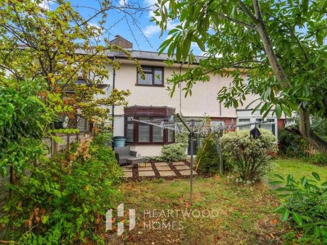 House for sale in Frogmore, Five Acres