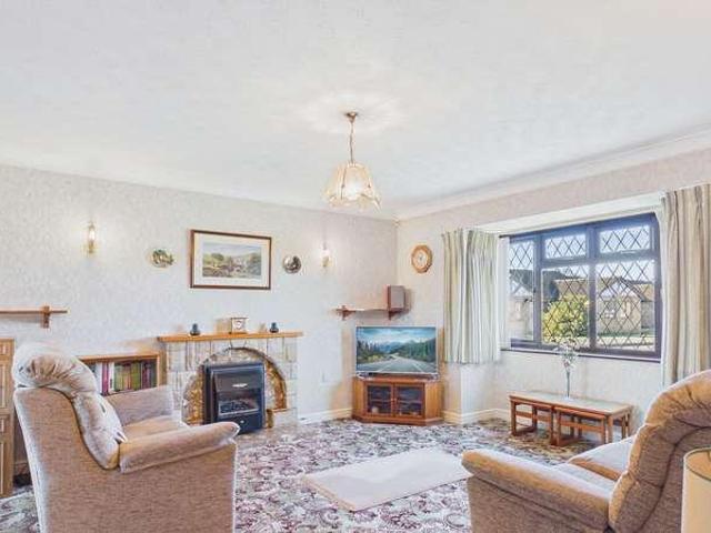 House for sale in Cherry Willingham, West Lindsey