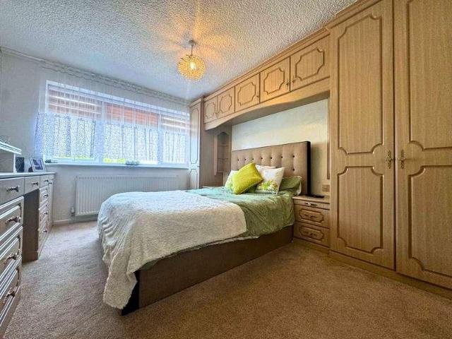House for sale in Tipton, Tibbington
