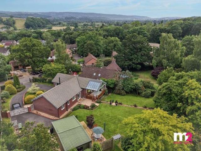 House for sale in Llanbadoc, Wales