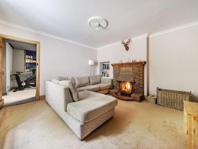 House for sale in Barton Stacey, Hampshire