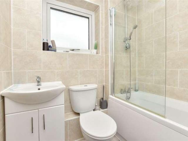 House for sale in Oad Street, Kent