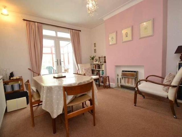 House for sale in Cottingley, West Yorkshire