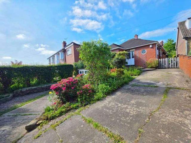 House for sale in Worsbrough Bridge, Worsbrough