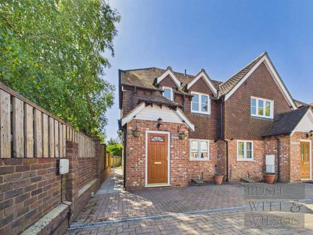 House for sale in Heathlands, East Sussex