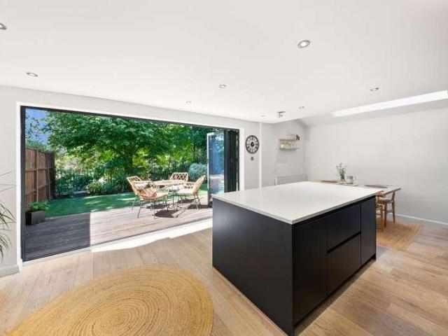 House for sale in London Borough of Ealing, Hanwell