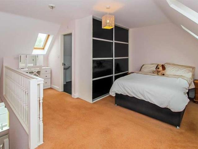 House for sale in Ossett, West Yorkshire