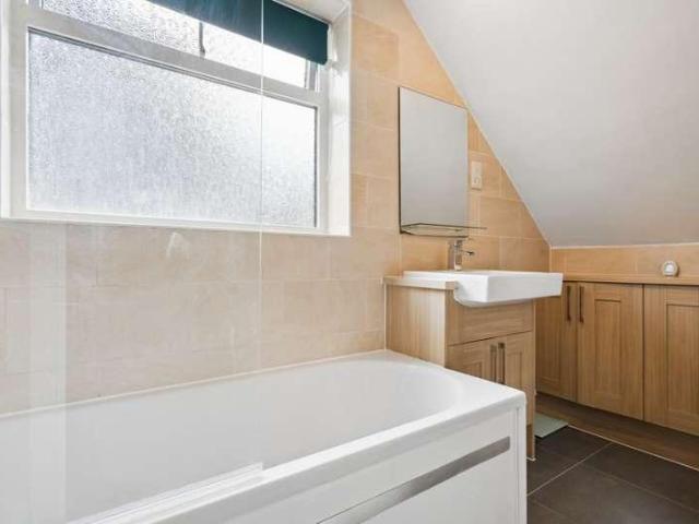 House for sale in Gravel Hill, Chalfont St. Peter