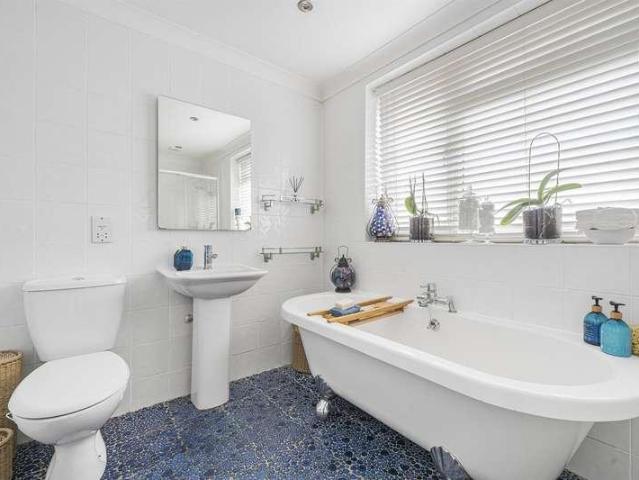House for sale in Caversham Park, Reading