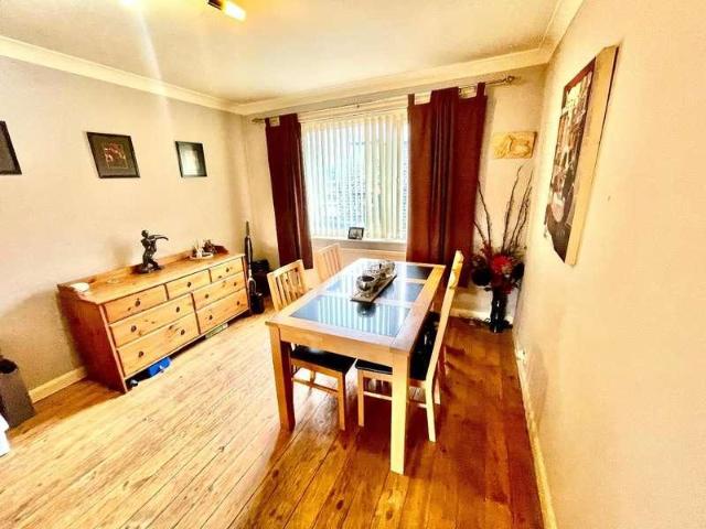 House for sale in Longwood, West Yorkshire