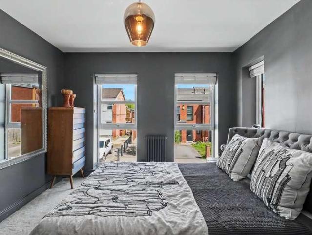 House for sale in Georgia, Greater Manchester