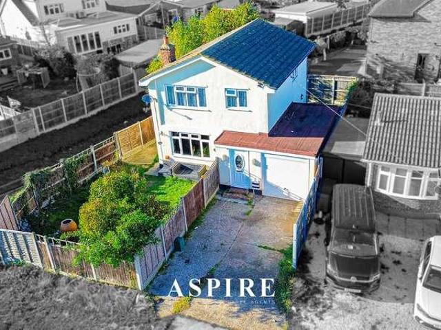 House for sale in Canvey Island