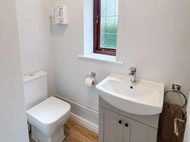 House for sale in Heaton, Lee Bank