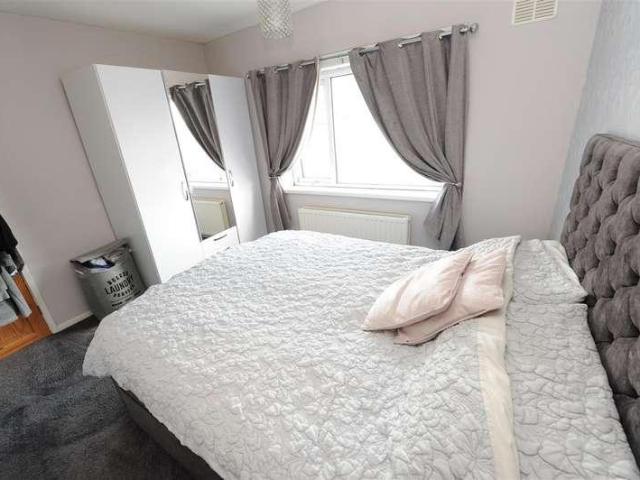 House for sale in Wrose, West Yorkshire
