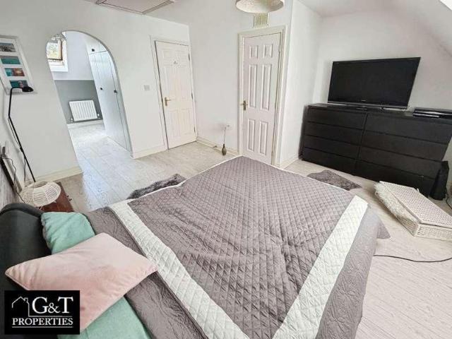 House for sale in Cherry Orchard, Fold Hill