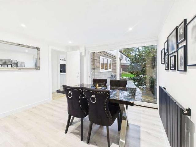House for sale in The Butts, Kent