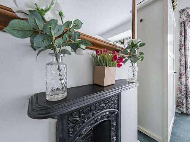 House for sale in New Malden, Greater London