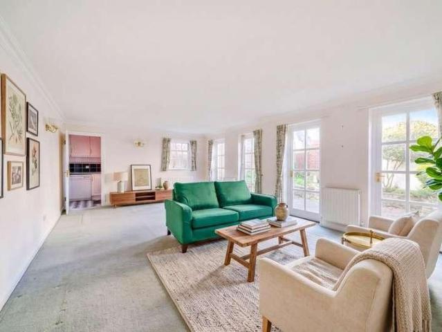 House for sale in Topsham, Exeter
