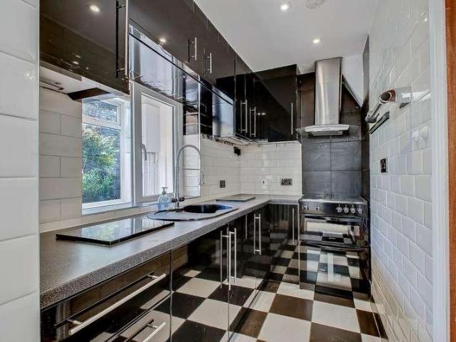 House for sale in Finchley, Greater London