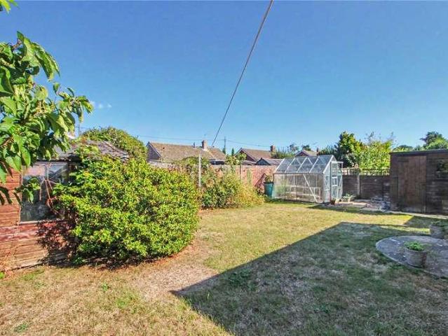 House for sale in Rockland St. Mary, Burgh St Peter