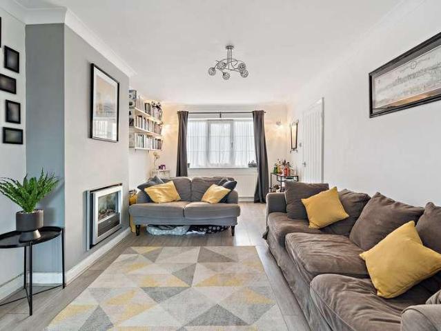 House for sale in Iver, Iver Heath