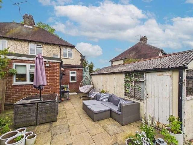 House for sale in Wash, Charlesworth