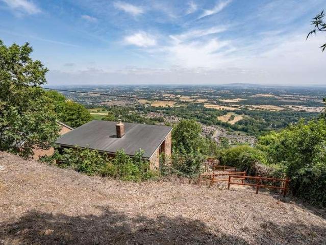 House for sale in Wyche, Forthampton