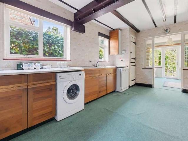 House for sale in Nork, Red Hill