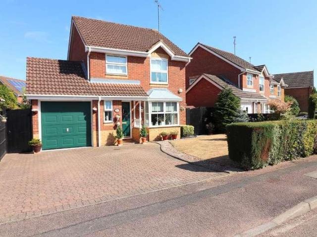 House for sale in Bramingham Park, Luton