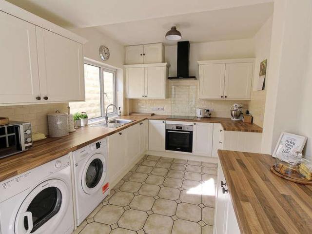 House for sale in Elmfield, Leicestershire