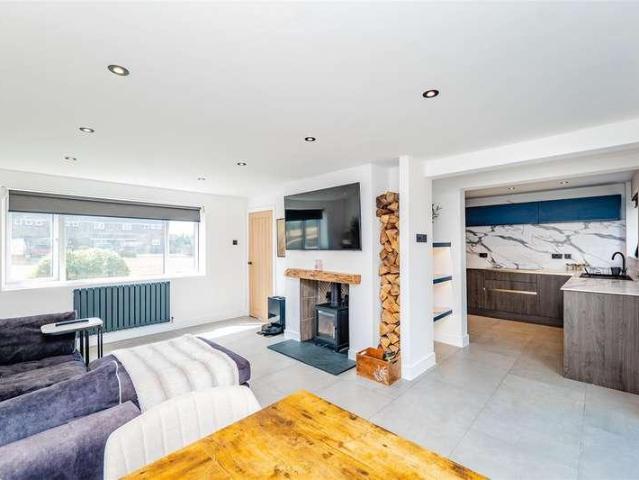 House for sale in Flemingston, Wales