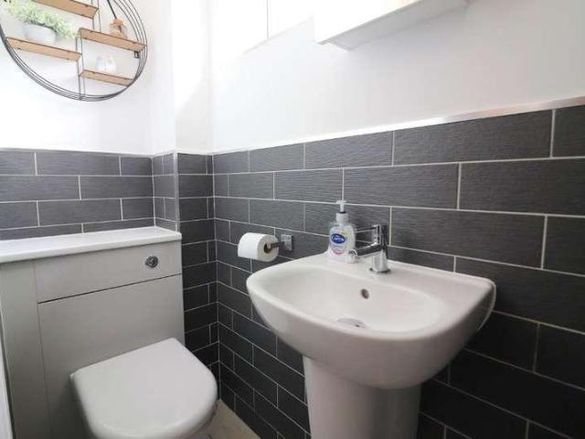 House for sale in Barton-le-clay, Bedfordshire