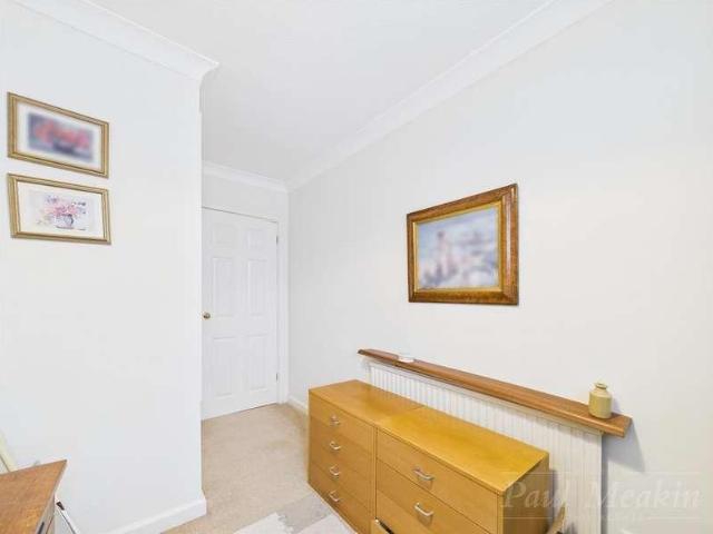House for sale in South Croydon, Selsdon