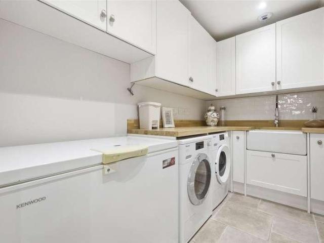 House for sale in Alton Barnes, Essex
