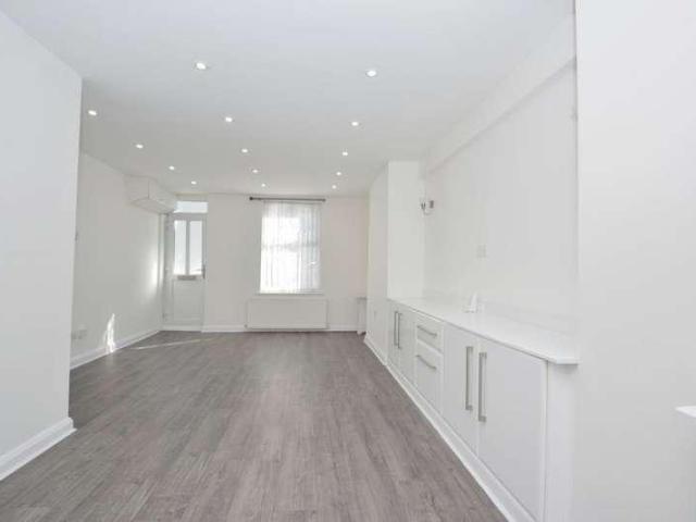 House for sale in Sheerness, Oad Street