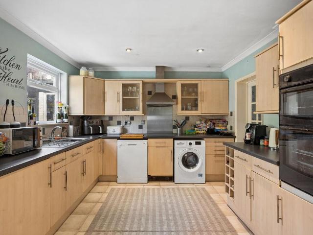 House for sale in Lunnon, Buckinghamshire