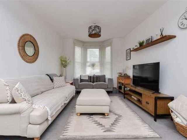 House for sale in East Cliff, Acol