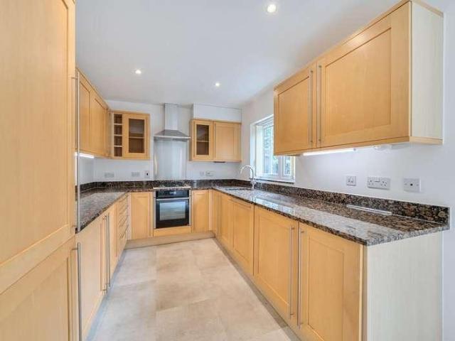 House for sale in The Grove, Greater London