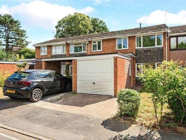 House for sale in Westfield, Woking