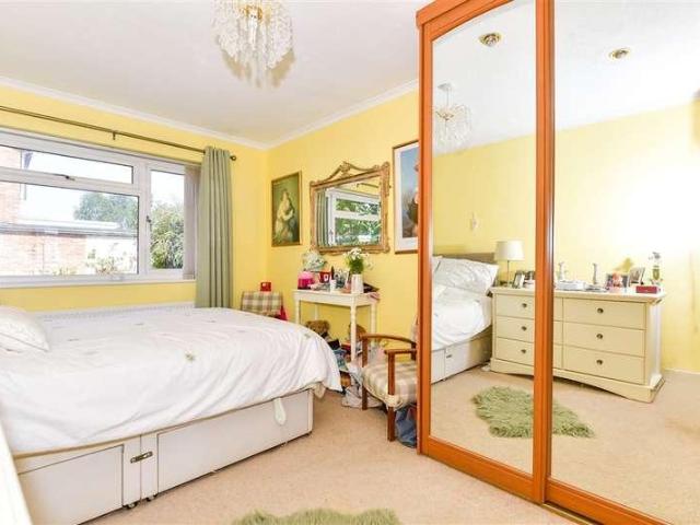 House for sale in Midway, Kent