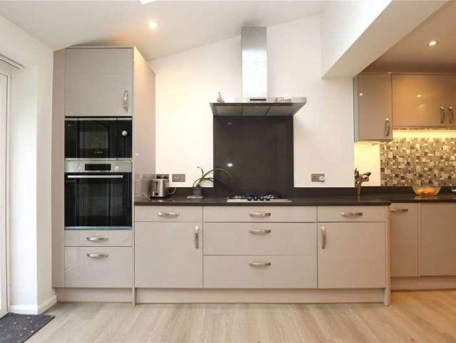 House for sale in Mount Hermon, Woking
