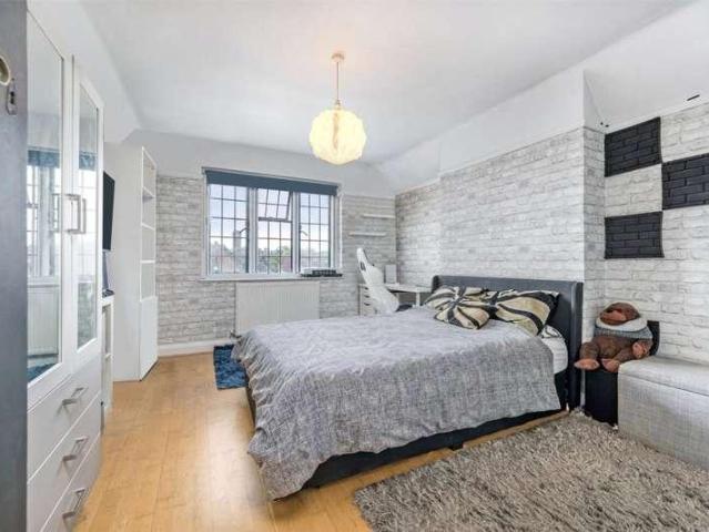 House for sale in Hampstead Garden Suburb, Greater London