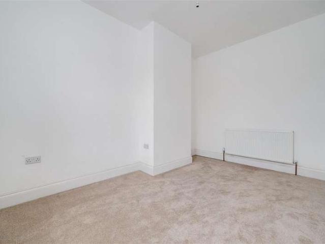 House for sale in Marsh, Lindley