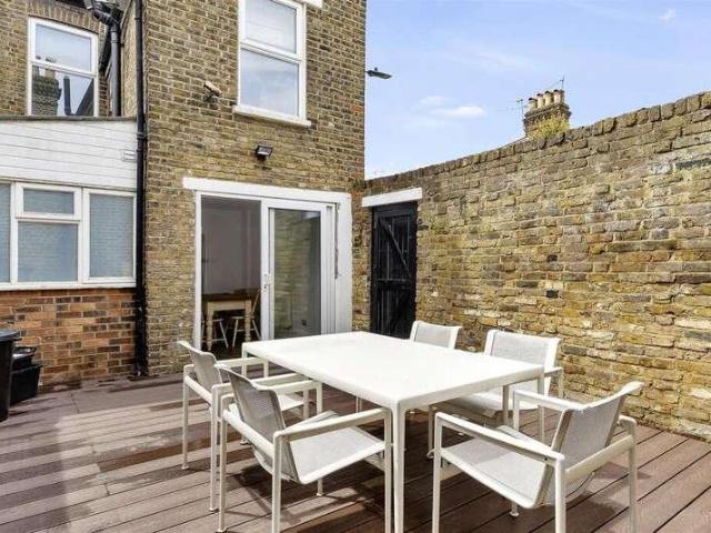 House for sale in Kensal Town, Greater London