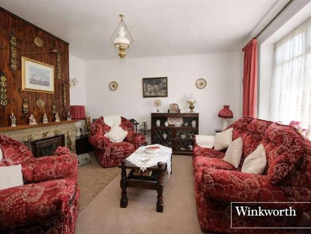 House for sale in Elstree and Borehamwood, Borehamwood