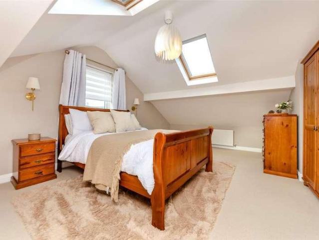 House for sale in Llanrug