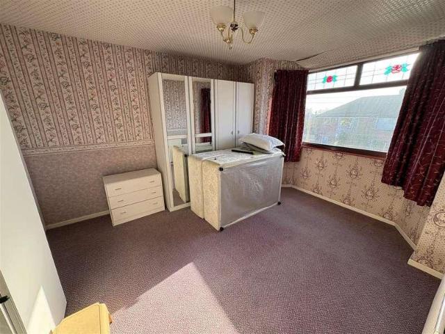 House for sale in Lower Wyke, West Yorkshire